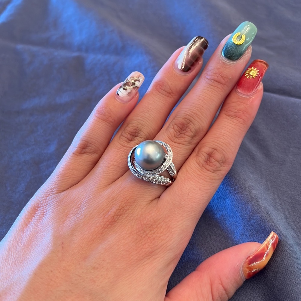 14k WHITE GOLD TAHITIAN PEARL RING WITH DIAMONDS - Picture 4 of 8